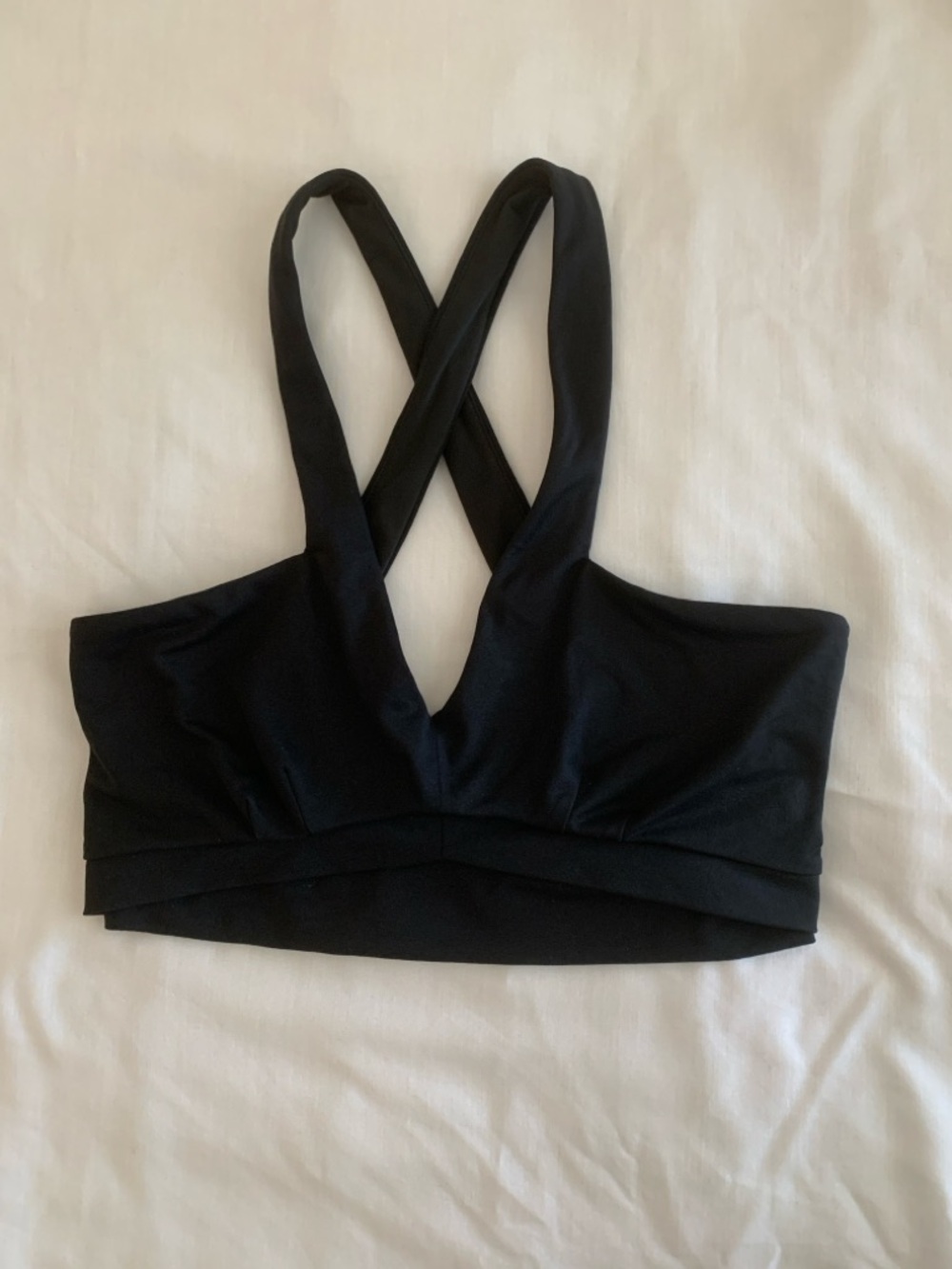 EUC Alo Yoga Black Pirouette Bra - Size M